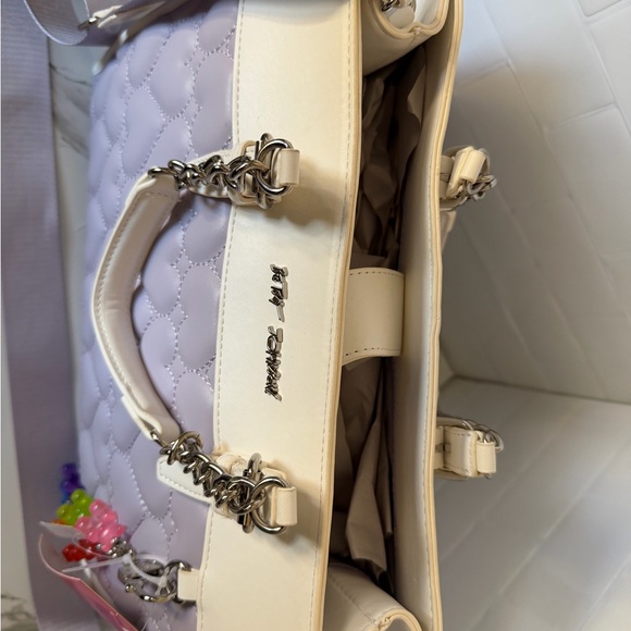 Betsey Johnson Lavender Quilted Hearts Tote Crossbody Purse Gummy Bear Charms - Picture 2 of 5